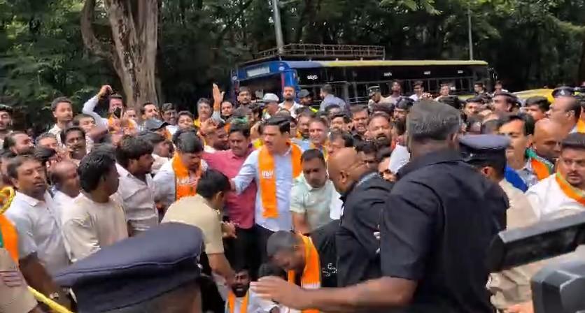 K'taka BJP leaders lay siege to Vidhana Soudha, demand Nagendra's resignation; many detained