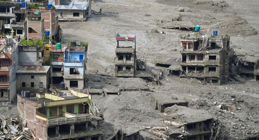 Nepal floods: Amit Shah speaks to UP, Bihar CMs; NDRF on high alert in border areas Nepal floods: Amit Shah speaks to UP, Bihar CMs; NDRF on high alert in border areas