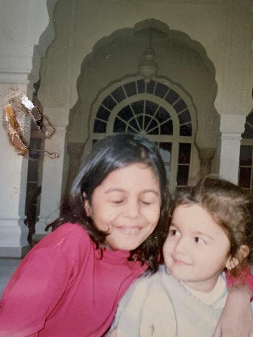 Alia Bhatt treats with a childhood photo with sister Shaheen on Rakhi, calls her her 'home'