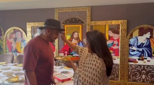 Salman Khan celebrates Raksha Bandhan with sister Arpita as she performs aarti and ties rakhi