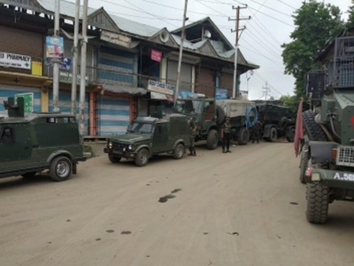 ISI Reduces Local Recruitment in J&K, Prefers Pakistani Terrorists for Operations