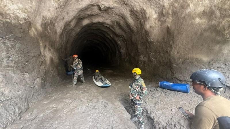 Nepal flood: Tearful families perform symbolic funeral rites for missing loved ones; death toll crosses 1,100 Nepal flood: Tearful families perform symbolic funeral rites for missing loved ones; death toll crosses 1,100
