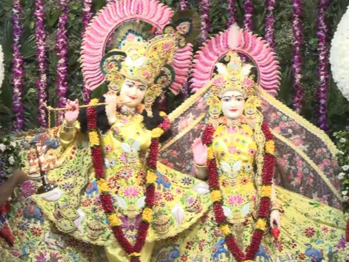 Janmashtami 2026: Massive crowds throng temples across India for Mangla Aarti and celebrations