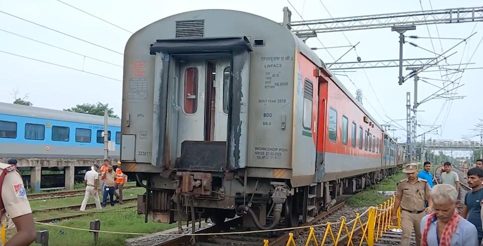 Three coaches of Mahananda Express derail in Bihar's Arrah, no casualties reported