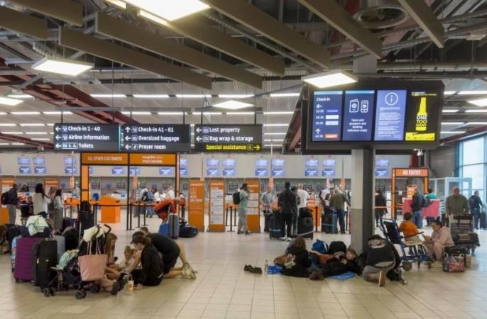 Over 1,000 Flights Cancelled Across UK After Air Traffic Control Technical Glitch; Air India Services Hit Over 1,000 Flights Cancelled Across UK After Air Traffic Control Technical Glitch; Air India Services Hit
