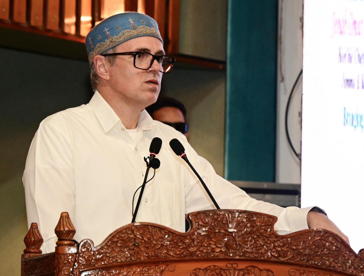 Vande Mataram row: Omar Abdullah backs full rendition as Karnataka opts for first two stanzas