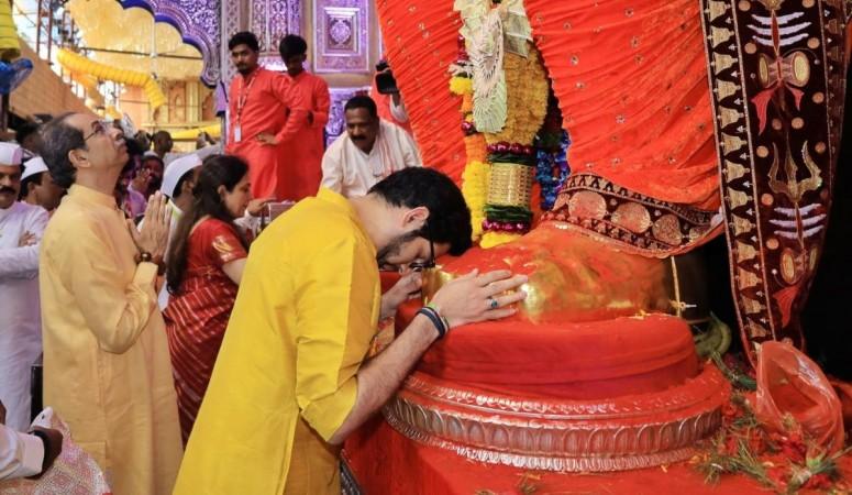 Lakhs queue up for Lalbaugcha Raja darshan, Uddhav-Aaditya Thackeray, Vidyut Jammwal get easy VVIP access