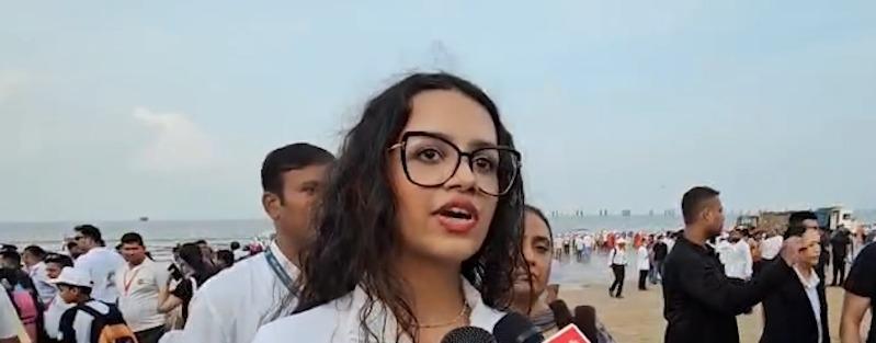 Juhu beach clean-up: Amruta Fadnavis, daughter Divija and Ajay Devgn join drive after Ganesh Visarjan