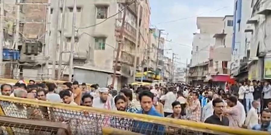 Tension escalates in Ujjain over Shahi Masjid portion removal; tear gas fired as stone-pelting continues Tension escalates in Ujjain over Shahi Masjid portion removal; tear gas fired as stone-pelting continues