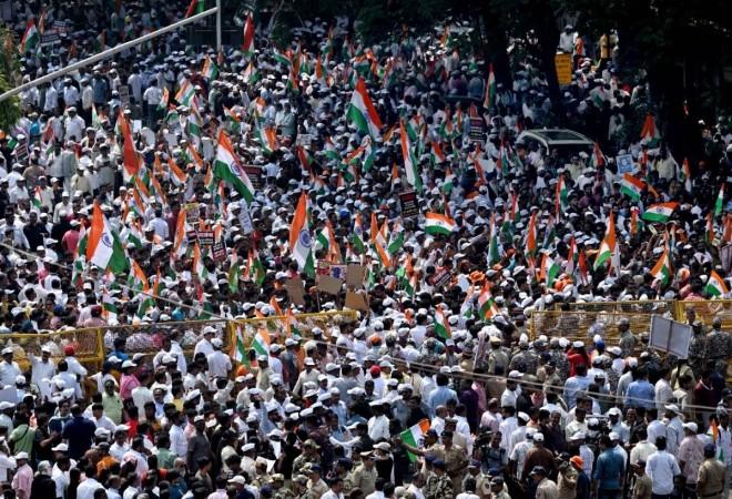 Uddhav, Raj Thackeray lead 'Garjana Morcha' in Mumbai, demand Gyanesh Kumar's resignation, scrapping of Maharashtra SIR
