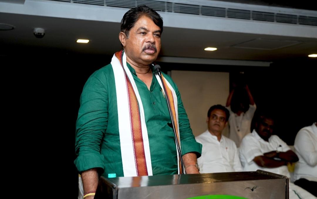 SIR row: Karnataka BJP accuses Congress government of targeting workers, seeks Governor's intervention