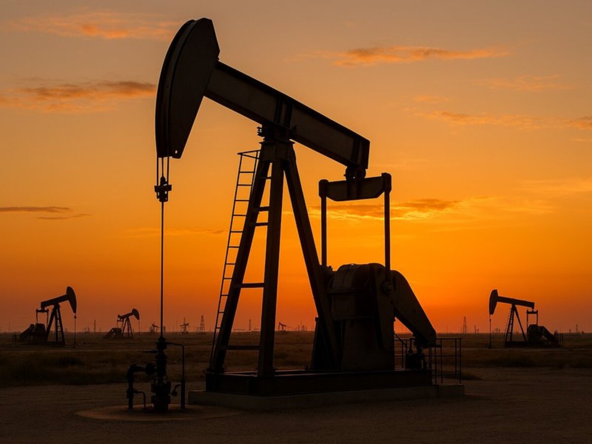 Brent crude forecast to rise to $90 a barrel in December 2026 amid supply risks