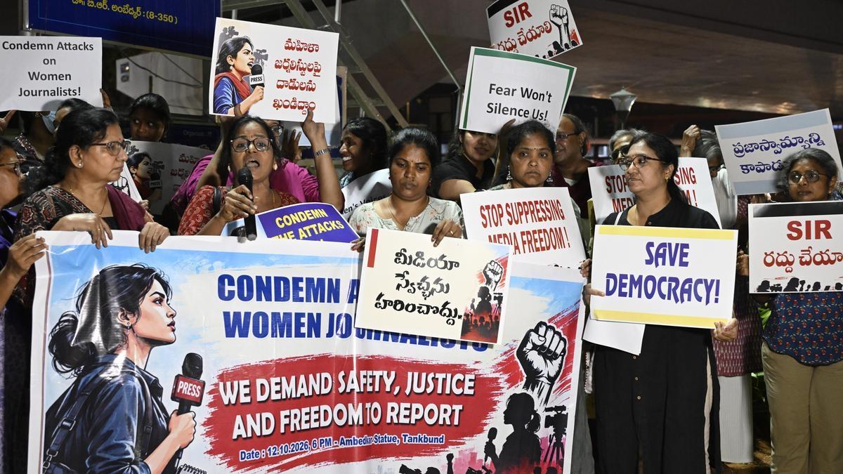 'Remain present and explain': SC summons senior Delhi Police officer over alleged assault on women journalists during protest