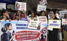 'Remain present and explain': SC summons senior Delhi Police officer over alleged assault on women journalists during protest