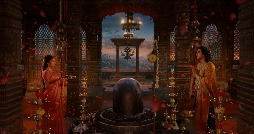 Ramayana Trailer 2: Yash Steals The Show Once Again With His Powerful Act; Ranbir Kapoor-Sai Pallavi Starrer Promises To Be A Visually Stunning Film Ramayana Trailer 2: Yash Steals The Show Once Again With His Powerful Act; Ranbir Kapoor-Sai Pallavi Starrer Promises To Be A Visually Stunning Film
