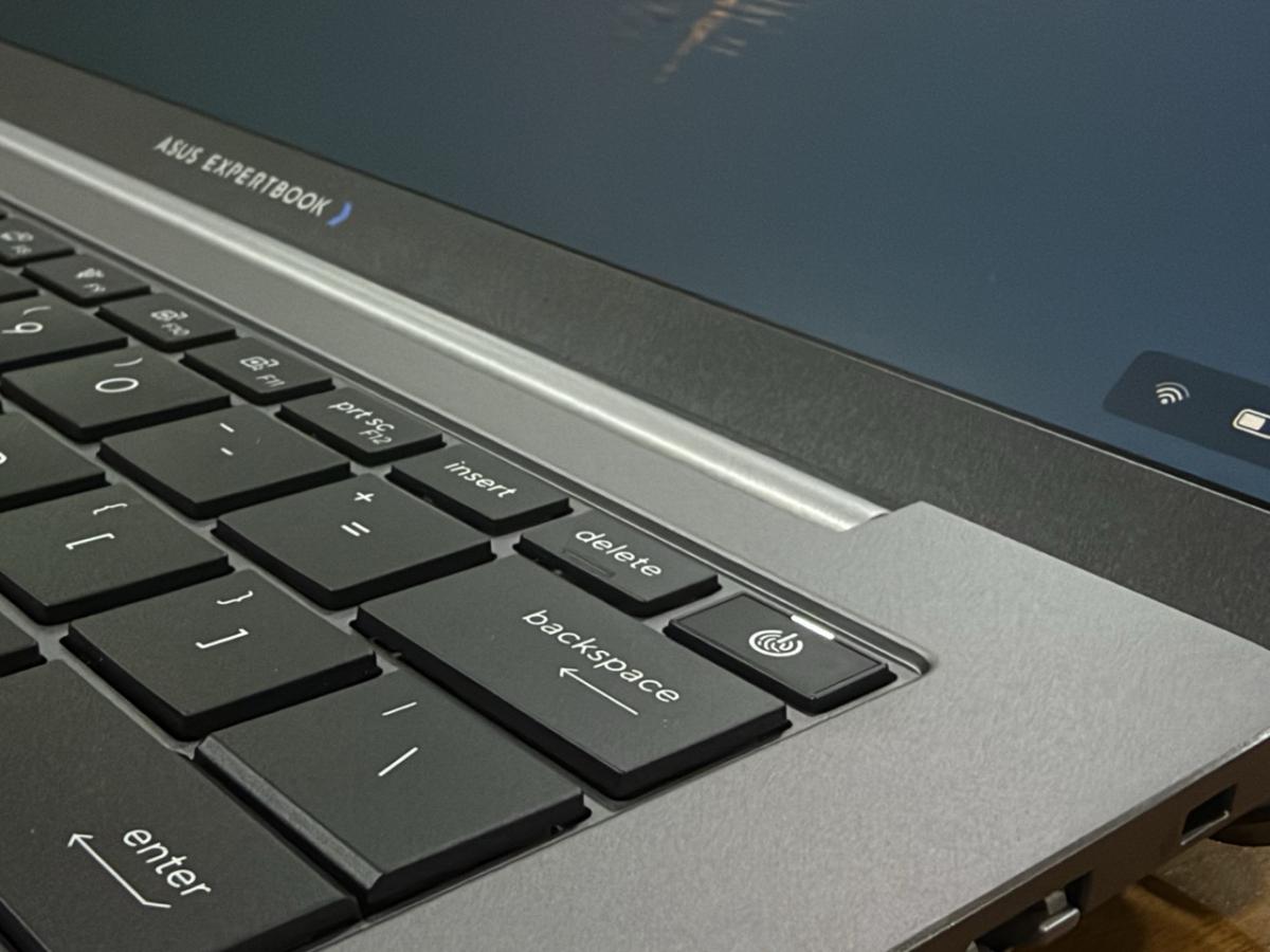 Asus ExpertBook P5 review Asus ExpertBook P5 review