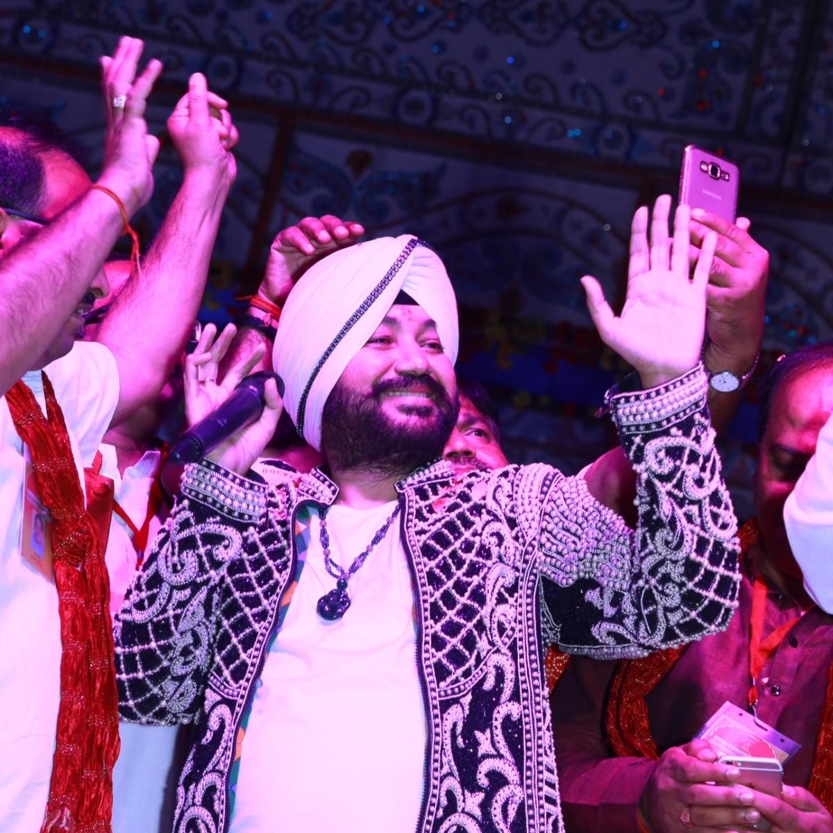 Daler Mehndi asked to leave stage after Uttarakhand minister accuses him of hurting religious sentiments at Navratri event