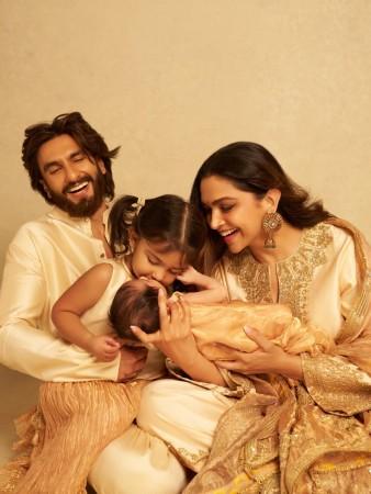 Ranveer Singh with Deepika , Dua and Devi
