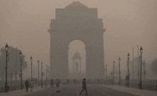 Delhi records AQI of 187 as white foam on Yamuna raises pollution concerns; Mumbai, Bengaluru also see elevated levels