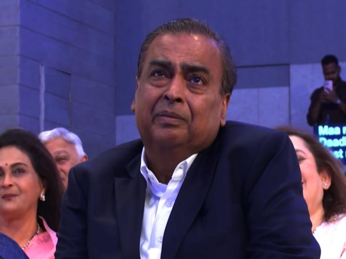 'Jug jug jiyo': Anant Ambani expresses gratitude as Jio makes D-St debut; Mukesh Ambani gets teary-eyed