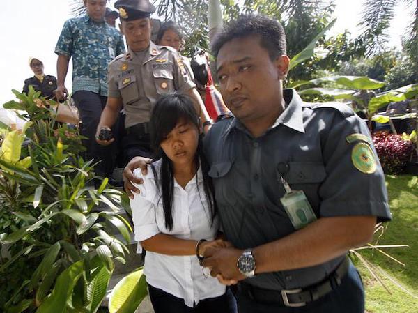 Indonesia Executions: Drug Prisoners' Final Moments With Their Family ...