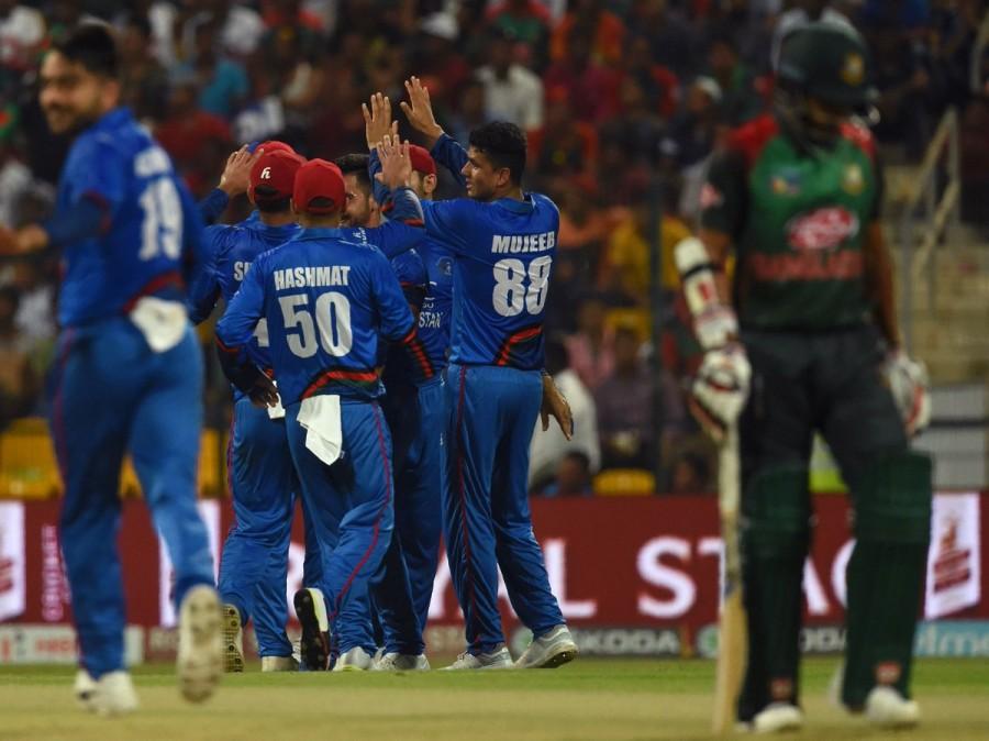 Afghanistan beat Bangladesh by 136 runs in Asia Cup Birthday boy Rashid Khan,Rashid Khan,Afghanistan beat Bangladesh by 136 runs,Afghanistan beat Bangladesh,Afghanistan vs Bangladesh,Sheikh Zayed Stadium,Asia Cup 2018,Asia Cup