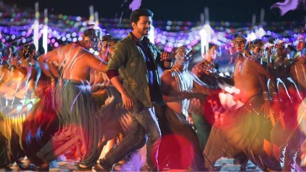 Thalapathy Vijay impresses fans with his dance in Simtaangaran song