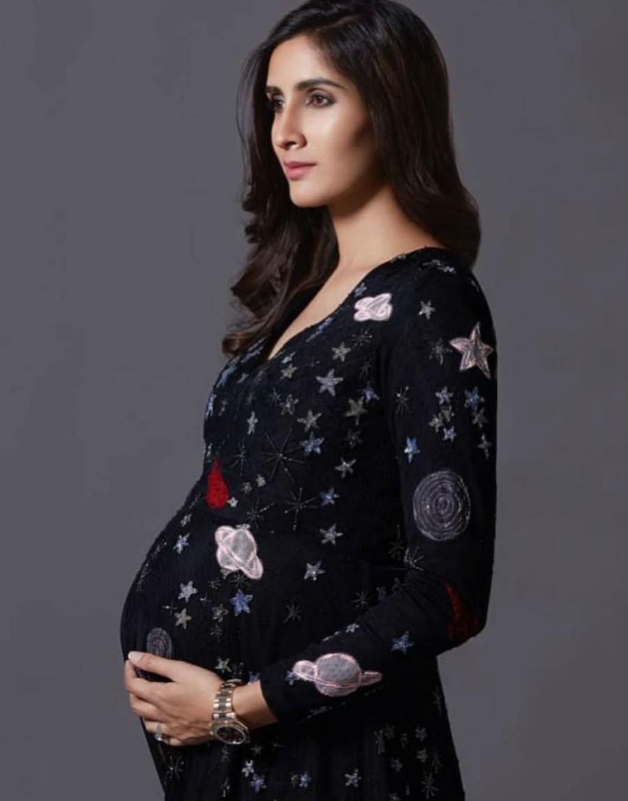 Pragya Kapoor baby bump pics Pragya Kapoor,Pragya Kapoor baby bump,Pragya Kapoor baby bump pics,Pragya Kapoor baby bump images,Pragya Kapoor baby bump stills,Pragya Kapoor baby bump pictures,Pragya Kapoor baby bump photos,Pragya Kapoor pregnancy