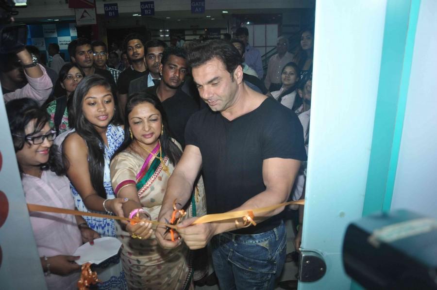 Sohail Khan inaugurates 'Sirf Keval Sigma' Clinic in Mumbai Juhi chawla,sohail khan,Inauguration,Sirf Keval Sigma Clinic,Mumbai,photos