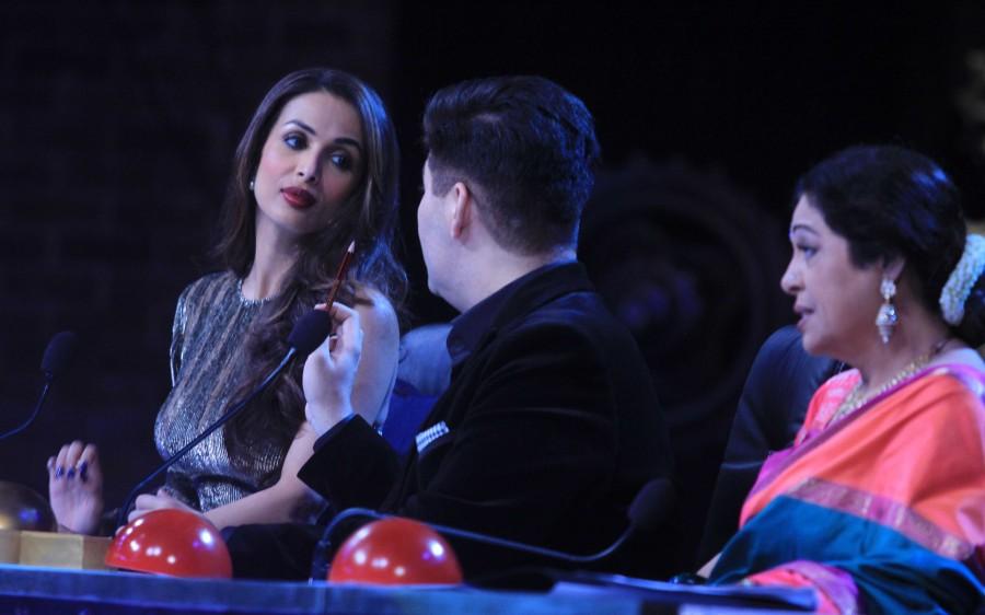 Malaika Arora Khan, Karan Johar, Kirron Kher Bombay Velvet,Bombay Velvet promotions,India's Got Talent,Ranbir Kapoor,anushka sharma,Karan Johar,Malaika Arora Khan,photos