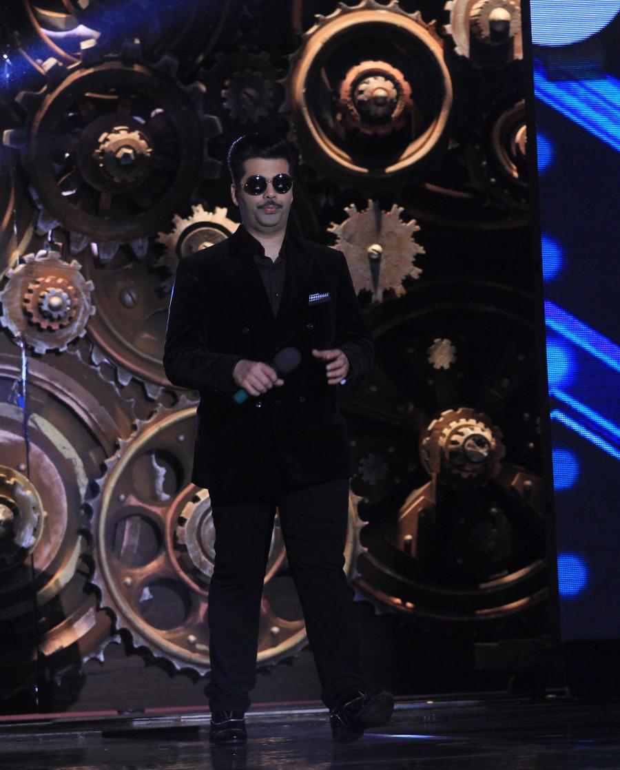 Karan Johar Bombay Velvet,Bombay Velvet promotions,India's Got Talent,Ranbir Kapoor,anushka sharma,Karan Johar,Malaika Arora Khan,photos