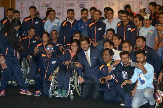 Shah Rukh Khan at Indian Para Olympic ceremony