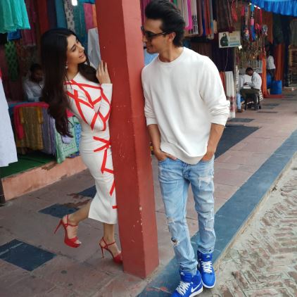 LoveYatri: It's a sunny day out for Aayush Sharma and Warina Hussain at Delhi Aayush Sharma and Warina Hussain,Aayush Sharma,Warina Hussain,LoveYatri,LoveYatri promotion,LoveYatri movie promotion,LoveYatri promotion pics,LoveYatri promotion images,LoveYatri promotion stills,LoveYatri promotion pictures