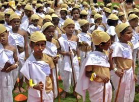 Mahatma Gandhi,Mahatma Gandhi birthday,Gandhi Jayanti,Gandhi Jayanti 2018,Gandhi Jayanti celebration,Gandhi Jayanti celebration pics,Gandhi Jayanti celebration images,Kids as Mahatma Gandhi