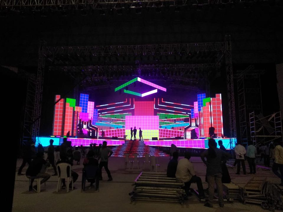 A glimpse at the arrangement of Sarkar music launch Thalapathy Vijay,AR Murugadoss,AR Rahman,Vijay,Keerthy Suresh,Varalaxmi Sarathkumar,Radha Ravi,Sarkar audio launch,Sarkar audio,Sarkar audio launch pics,Sarkar audio launch images,Sarkar audio launch stills,Sarkar audio launch pictures,Sarkar audio launch