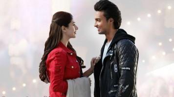 Aayush Sharma,Warina Hussain,Aayush Sharma and Warina Hussain,Loveyatri,Loveyatri review,Loveyatri movie review,Loveyatri movie pics,Loveyatri movie images,Loveyatri movie pictures,Loveyatri movie photos