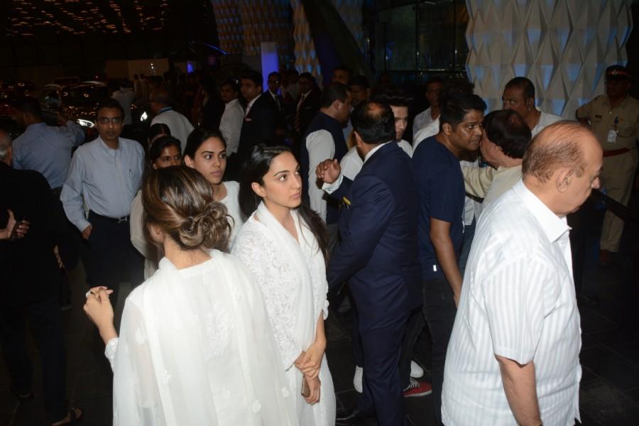 Kiara Advani Asha Bhosle,Kareena Kapoor,Madhuri Dixit,Sanjay Kapoor,Saif Ali Khan,Krishna Raj Kapoor prayer meet,Krishna Raj Kapoor prayer meet pics,Krishna Raj Kapoor prayer meet images,Krishna Raj Kapoor prayer meet stills,Krishna Raj Kapoor prayer meet pictures