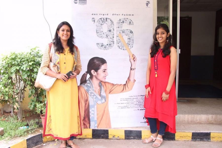 Deva Darshini with her daughter Niyathi Vijay Sethupathi,Aditya Bhaskara,Music composer Govind Vasantha,Director Prem Kumar,Chinmayi Sripaada,96 Thanks giving meet,96,96 sucess meet,96 sucess meet pics,96 sucess meet images,96 sucess meet stills