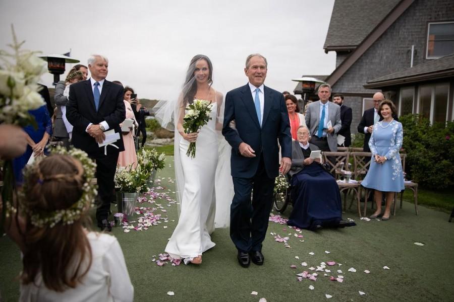 Barbara Bush ties knot in secret wedding ceremony George W. Bush,George W. Bush daughter,Laura Bush,Kennebunkport,Barbara,Barbara wedding,Barbara marriage,Craig Louis Coyne