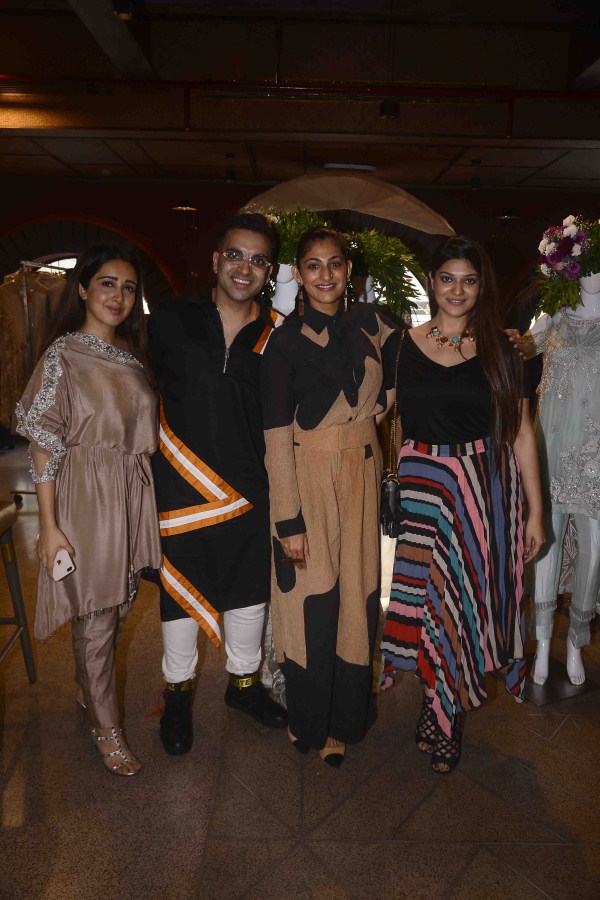 Sanjana Batra, Atinirmal Pagarani, Kubra Sait and Aditi Gautam Pakistan's favorrite fashion Label,ÉLAN,ÉLAN launched in India,Lower Parel,VESIMI,stylist Sanjana Batra,Sanjana Batra