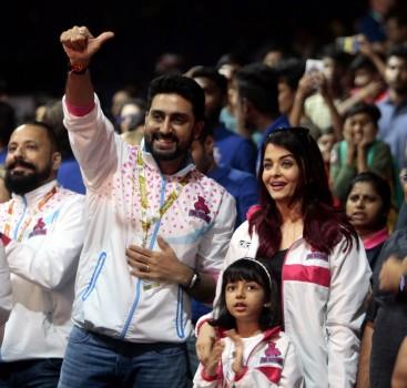 Aishwarya Rai and Aaradhya with Abhishek Bachchan
