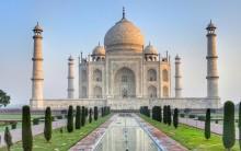 25. Agra