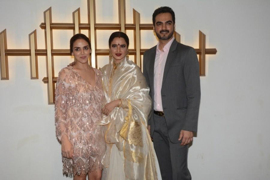 Esha Deol along with her husband Bharat Takhtani and Rekha Esha Deol,Rekha,Jeetendra,Bharat Takhtani,Luv Sinha,Hema Malini birthday celebration,Hema Malini birthday celebration pcis,Hema Malini birthday celebration images,Hema Malini birthday celebration stills,Hema Malini birthday celebration pictures,Hema Malin