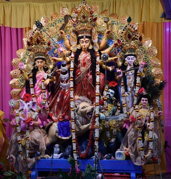 Durga Puja 2018: Famous Durga Puja Pandals around India - Photos,Images ...