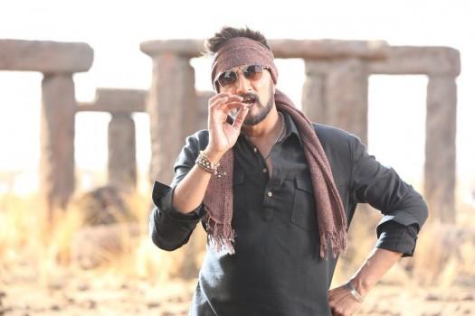 The Villain movie stills