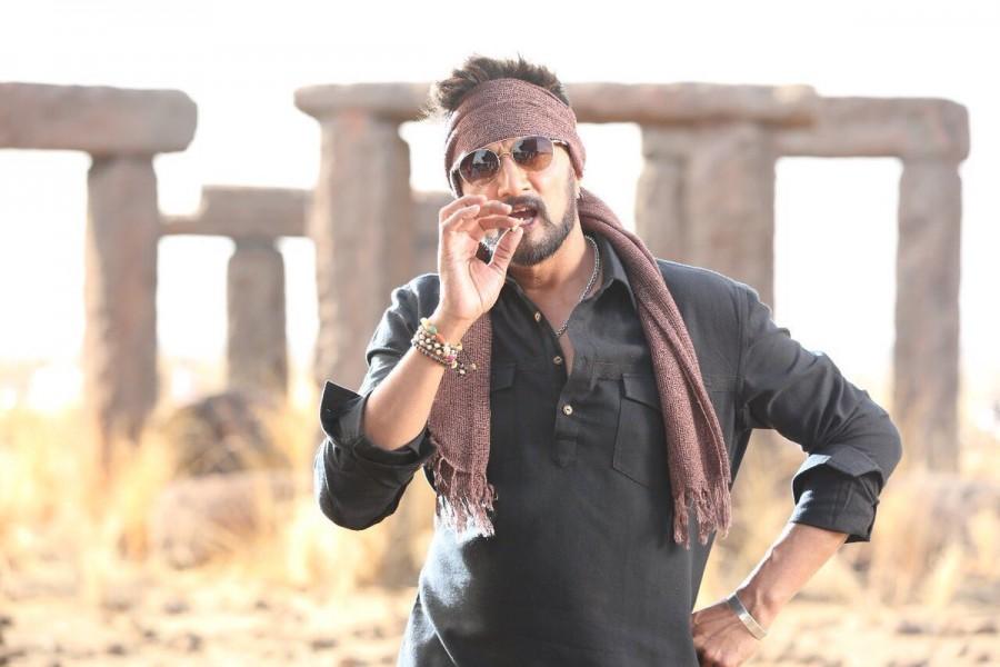 The Villain movie stills Shiva Rajkumar,Sudeep,Shiva Rajkumar and Sudeep,The Villain,The Villain review,The Villain movie review,The Villain movie pics,The Villain movie images,The Villain movie pictures,The Villain movie photos