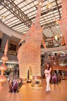 Gauri Khan,actress Gauri Khan,stunning Elephant at Phoenix Market City,SRK wife Gauri Khan,designer Gauri Khan