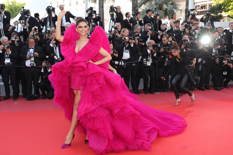 Deepika Padukone at 71st annual Cannes Film Festival Deepika Padukone,Deepika Padukone fashion,Deepika Padukone best look,Deepika Padukone red carpet,Deepika Padukone pics,Deepika Padukone images,Deepika Padukone stills,Deepika Padukone pictures,Deepika Padukone photos