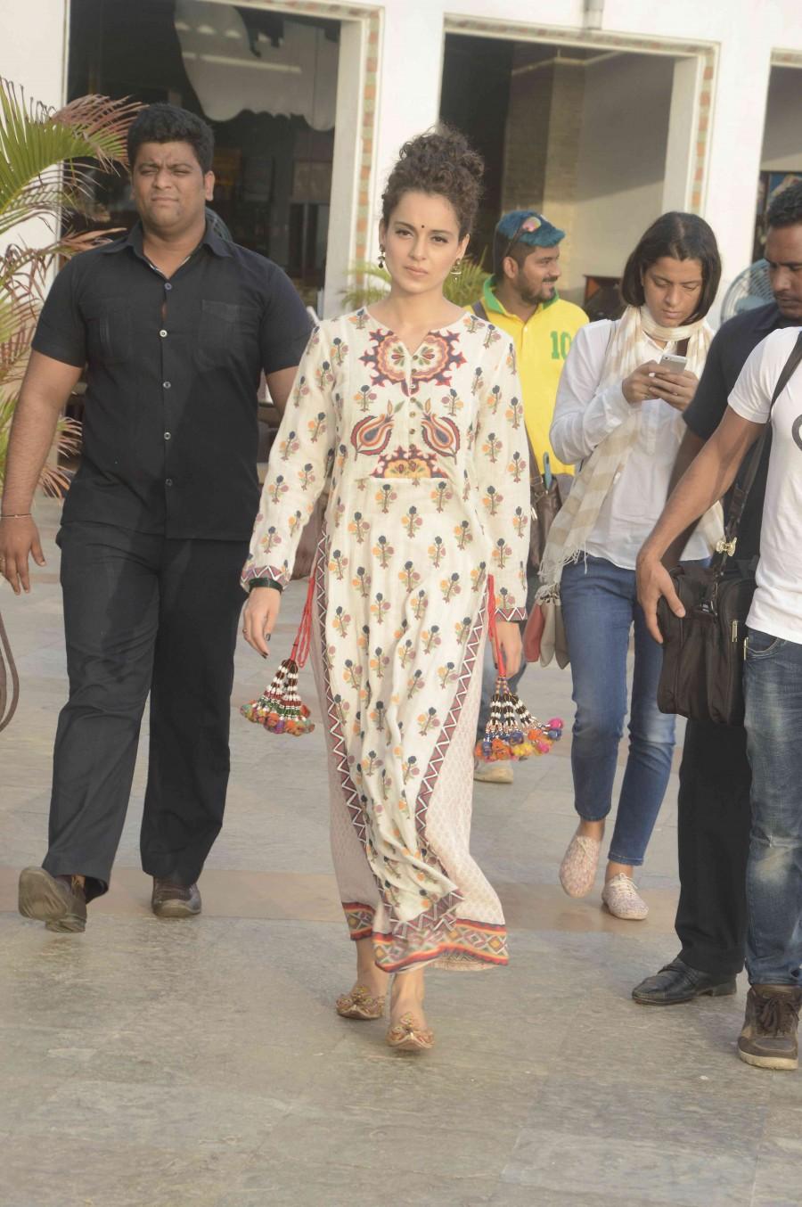 'Tanu Weds Manu Returns' Promotion: Kangana Ranaut Tanu Weds Manu Returns,Tanu Weds Manu 2,R Madhavan,Kangana Ranaut,photos,film promotion