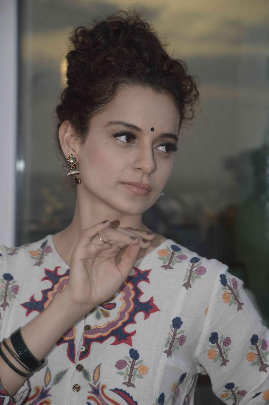 'Tanu Weds Manu Returns' Promotion: Kangana Ranaut Tanu Weds Manu Returns,Tanu Weds Manu 2,R Madhavan,Kangana Ranaut,photos,film promotion